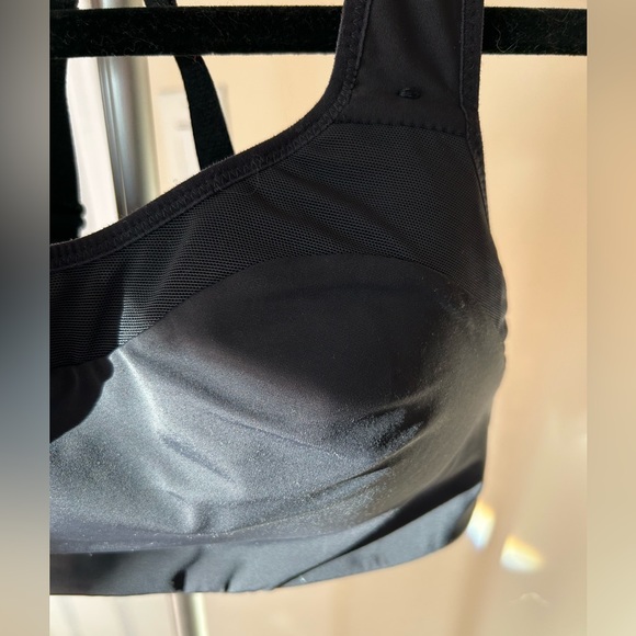 Nike Dri-Fit Sports Bra - Picture 3 of 7